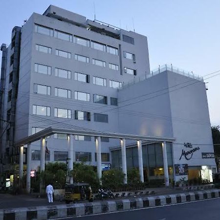 Hotel Manorama Vijayawāda Zewnętrze zdjęcie